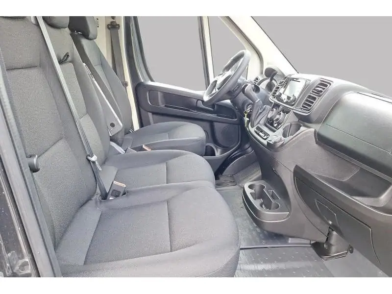 Occasion Peugeot Boxer 435 L3H2 180 auto - vloer en z BLACK 8