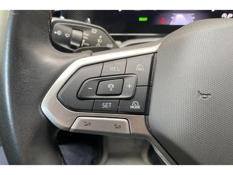 Occasion Volkswagen Passat Variant 1.5 eTSI DSG7 Business Premium GREY 25