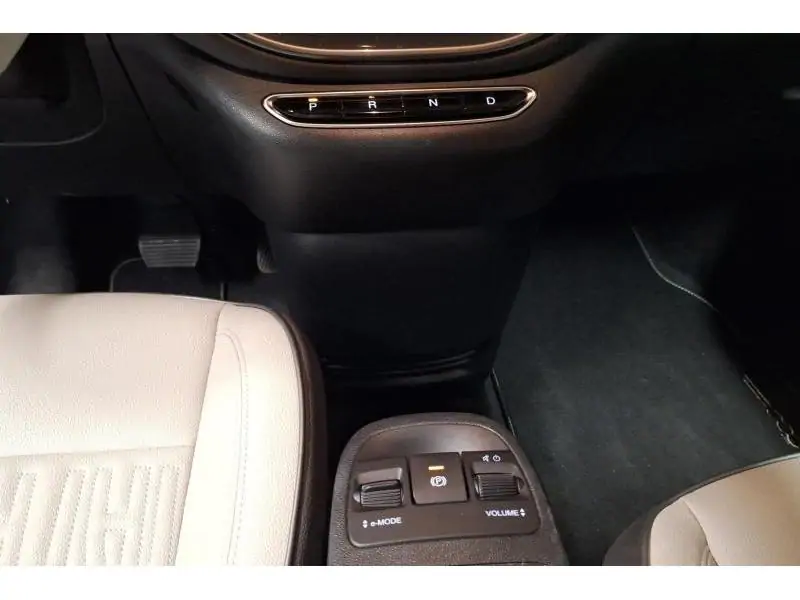 VEHICLE__CONDITION_SERVICE Fiat 500e Cabrio La Prima GREY 14