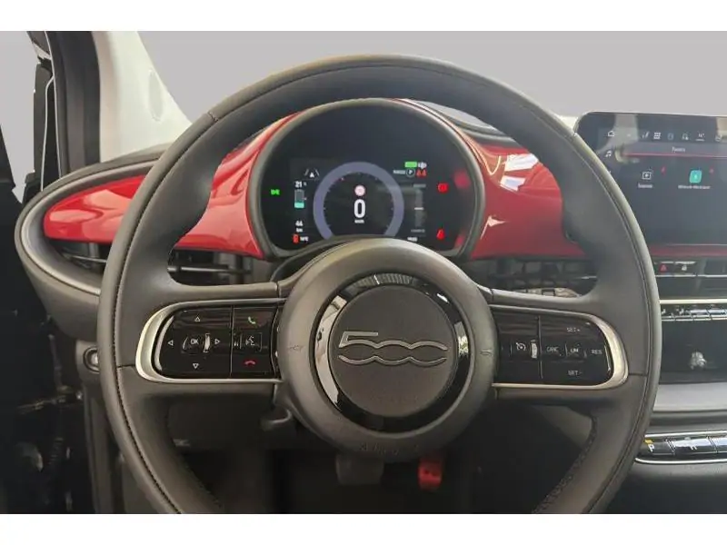 VEHICLE__CONDITION_SERVICE Fiat 500e RED BLACK 12