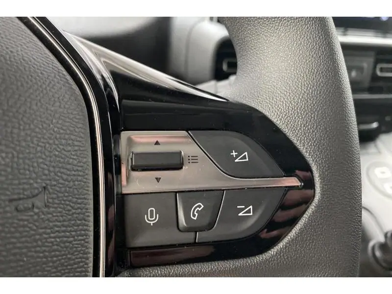Démo Peugeot Partner ST LIGHT BLACK 26