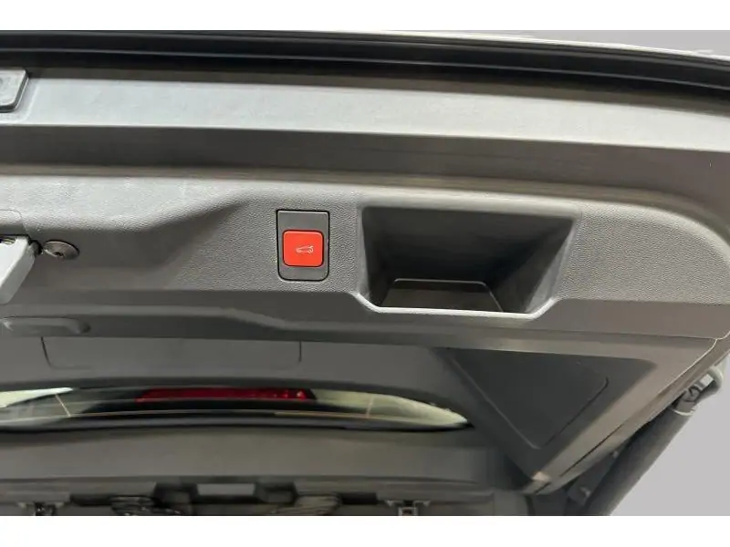 Occasion Peugeot 5008 III & e- GT GREY 21