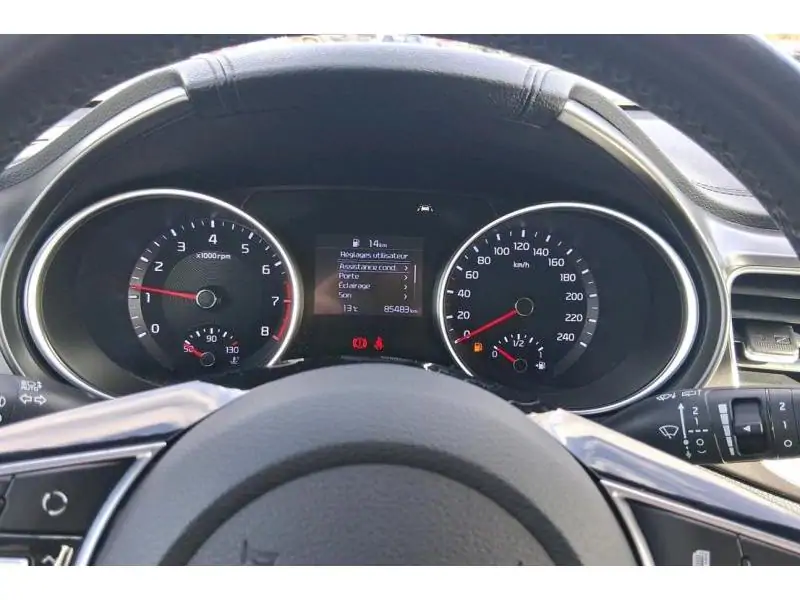 Occasion Kia XCeed Berline MANUAL BLACK 13