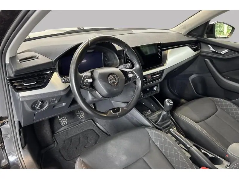Occasion Skoda Kamiq Berline MANUAL BLACK 9