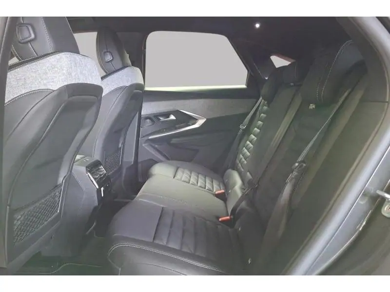 VEHICLE__CONDITION_SERVICE Peugeot 3008 E-GT EXCLUSIVE GREY 18