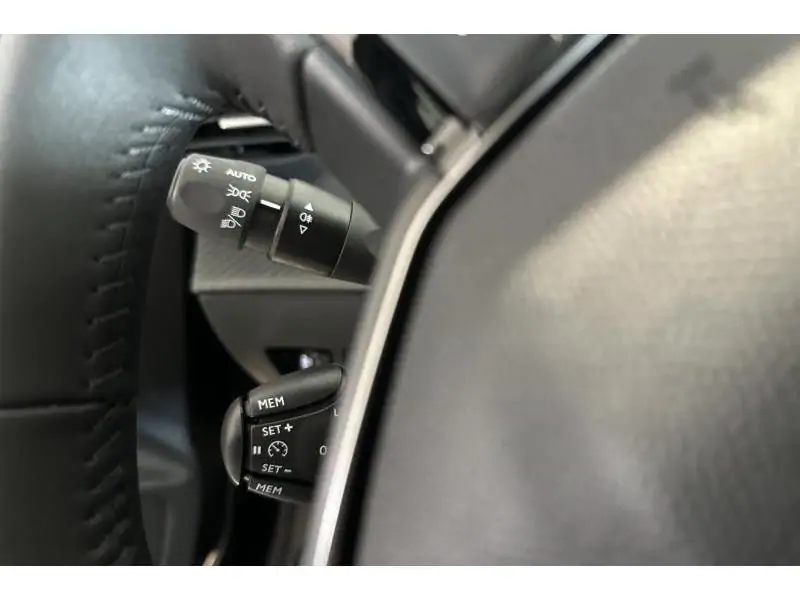 VEHICLE__CONDITION_SERVICE Peugeot 208 STYLE BLACK 21