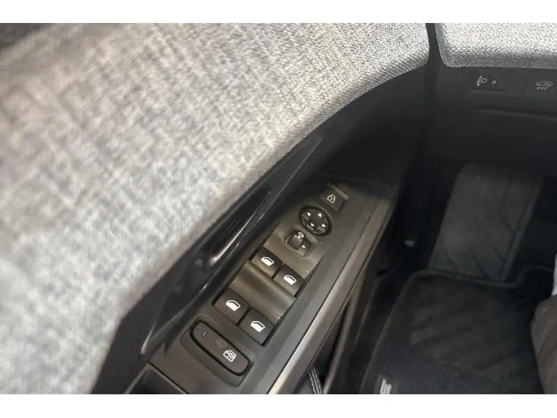 VEHICLE__CONDITION_SERVICE Peugeot 3008 ALLURE *NAVPACK *PACK360 GREY 16