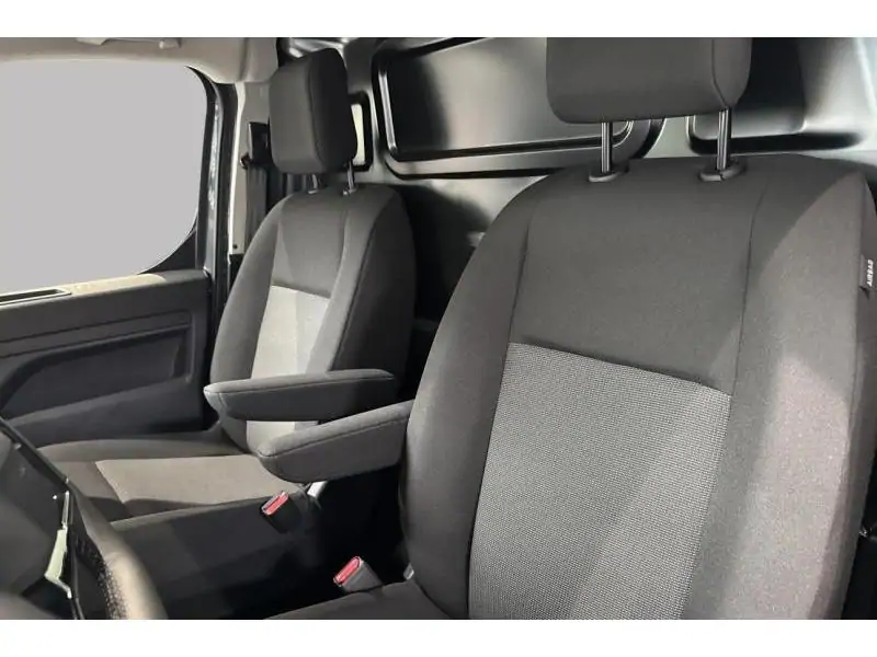 VEHICLE__CONDITION_SERVICE Peugeot e-Expert XL 75 KWH 136CH GREY 30