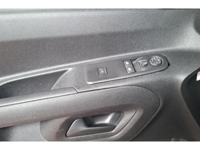Occasion Peugeot Partner Asphalt 1.5 HDI * AUTOMAAT * L2 * 130PK GREY 17