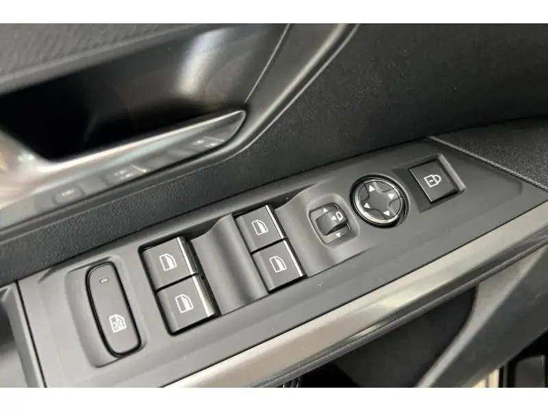 VEHICLE__CONDITION_SERVICE Peugeot 3008 GT EXCLUSIVE 4WD BLACK 17