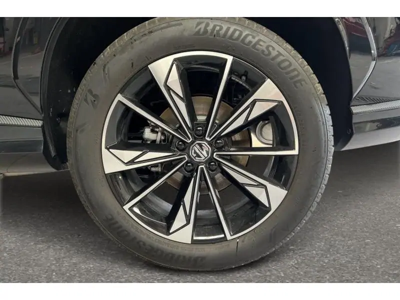 VEHICLE__CONDITION_SERVICE MG HS HEV LUXURY BLACK 20