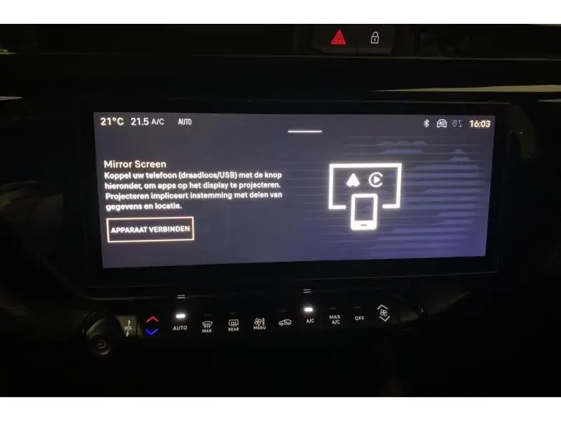 VEHICLE__CONDITION_SERVICE Alfa Romeo Junior SPECIALE Hybrid 136 RED 14