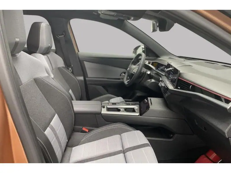 VEHICLE__CONDITION_SERVICE Opel Grandland GS BRONZE 8