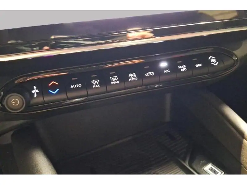 VEHICLE__CONDITION_SERVICE Alfa Romeo Junior Ibrida Speciale BLACK 15