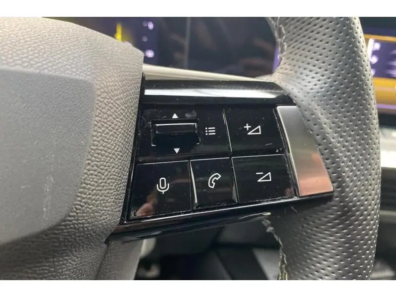 Occasion Opel Astra Ultimate YELLOW 24