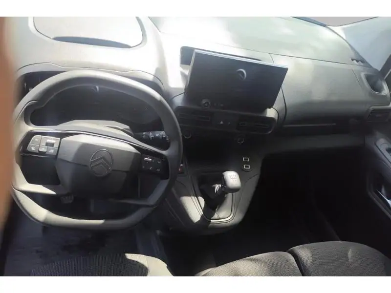 VEHICLE__CONDITION_SERVICE Citroen Berlingo III WHITE 11