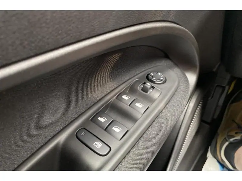 Occasion Fiat 600 Hybrid - 0 km - AUTOMAAT BLUE 27