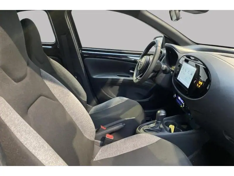 Occasion Toyota Aygo X BLACK 8