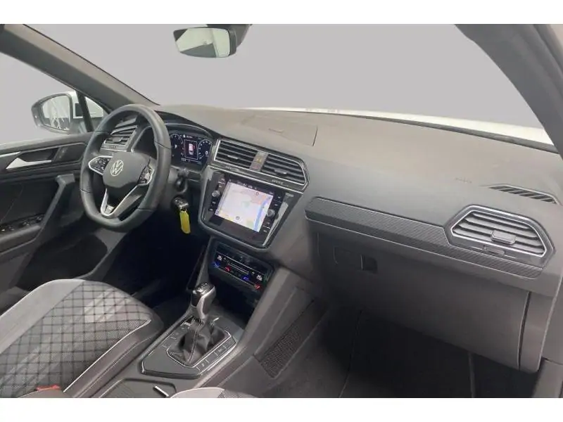 Occasion Volkswagen Tiguan R-Line - VIRTUAL COCKPIT - PDC WHITE 2
