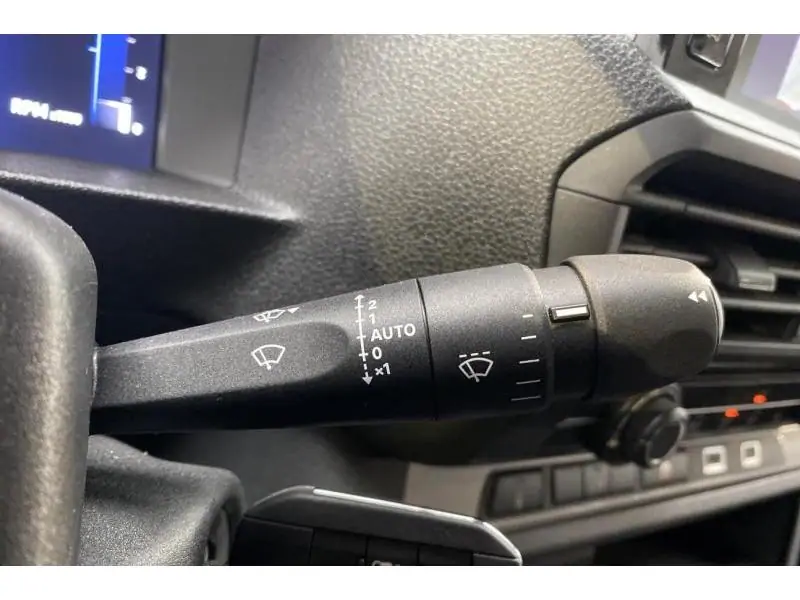 Occasion Opel Vivaro VAN L2*Gtie usine 8 ans! WHITE 24