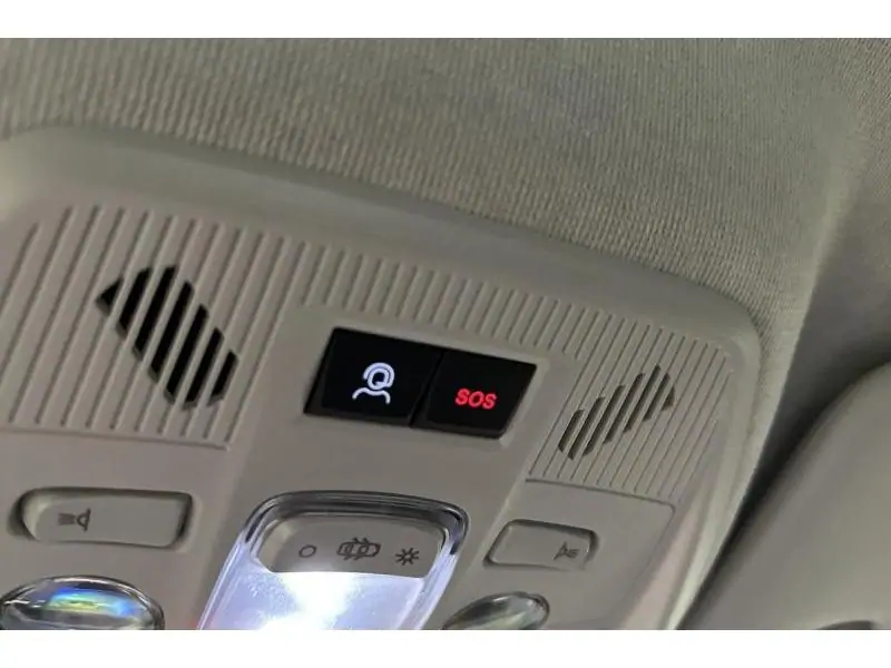 VEHICLE__CONDITION_SERVICE Citroen C3 Aircross COMFORT RANGE MAX RED 26