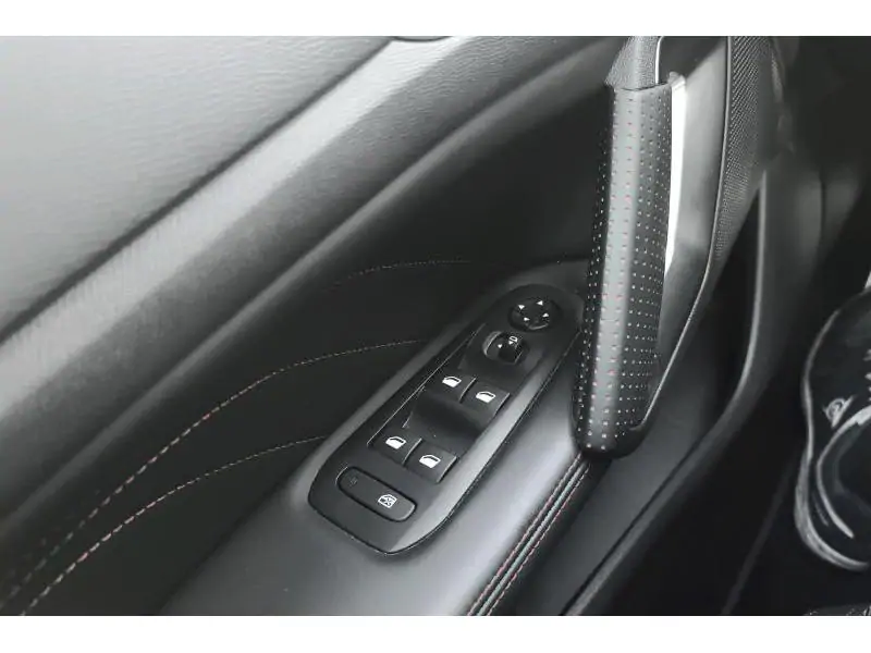 Occasion Peugeot 308 GT Line pano dak WHITE 17