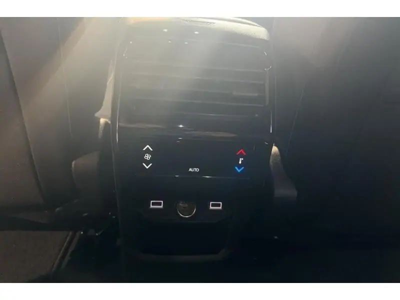 Occasion Peugeot 5008 III & e- Allure WHITE 21