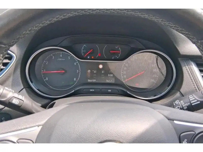 Occasion Opel Grandland X / Ultimate 1.2  130cv GREY 13