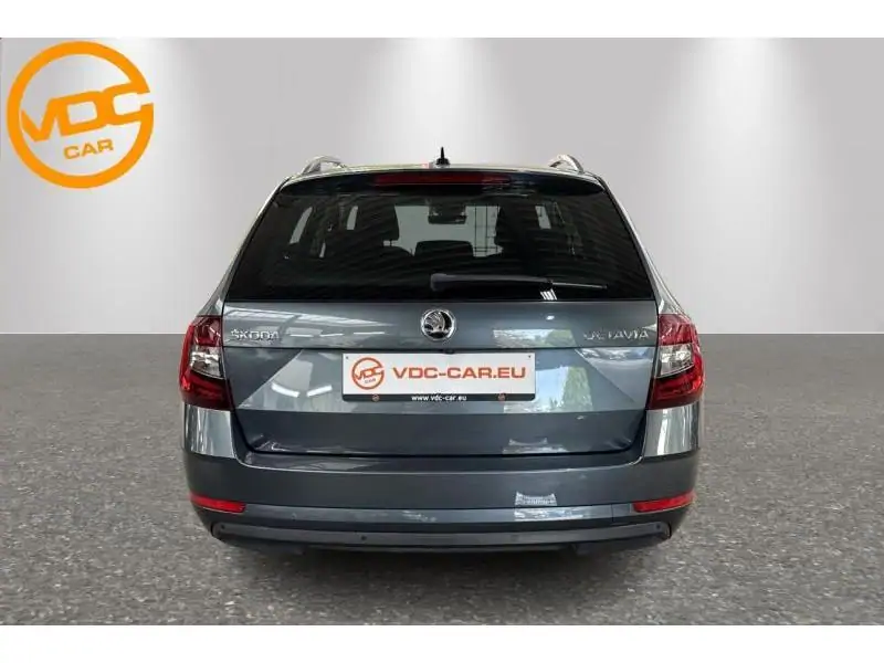 Occasion Skoda Octavia Break MANUAL GREY 7