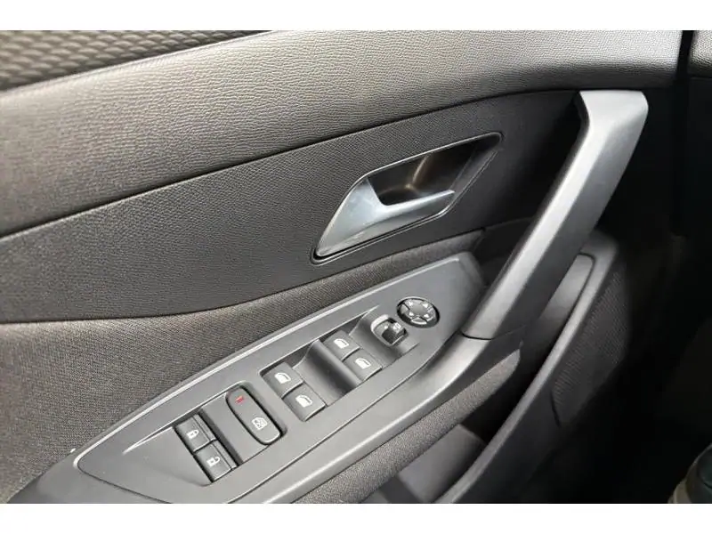 VEHICLE__CONDITION_SERVICE Peugeot 308 STYLE WHITE 17