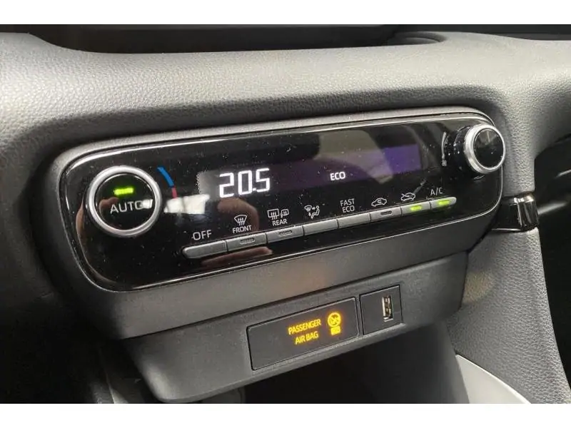 Occasion Toyota Yaris IV GREY 15