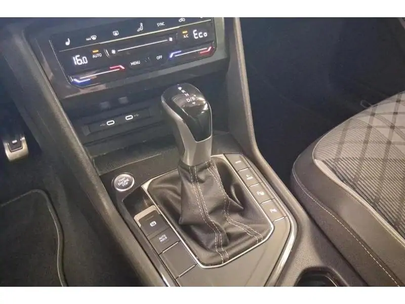 Occasion Volkswagen Tiguan III R Line 1.4 Plug in BLUE 16