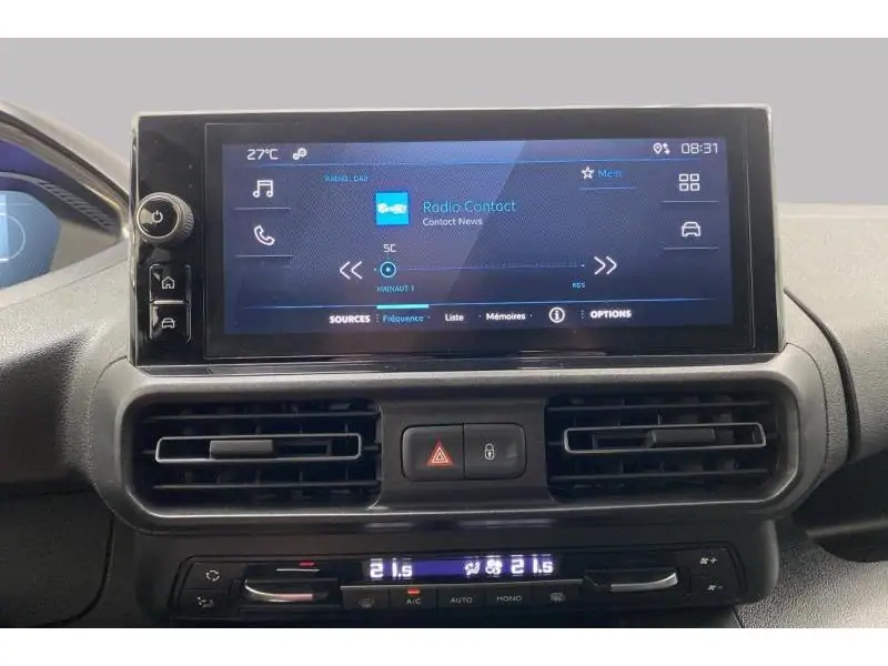 Démo Peugeot Partner ST LIGHT BLACK 13