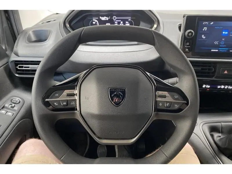 Démo Peugeot Partner ST LIGHT BLACK 12