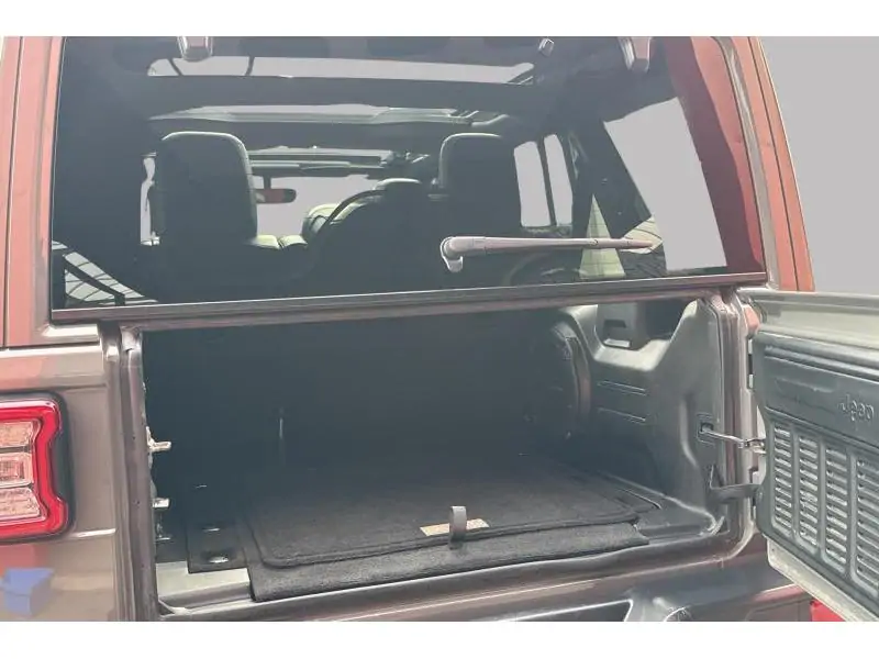 Occasion Jeep Wrangler Rubicon - Power Softtop - KAHN GREY 39
