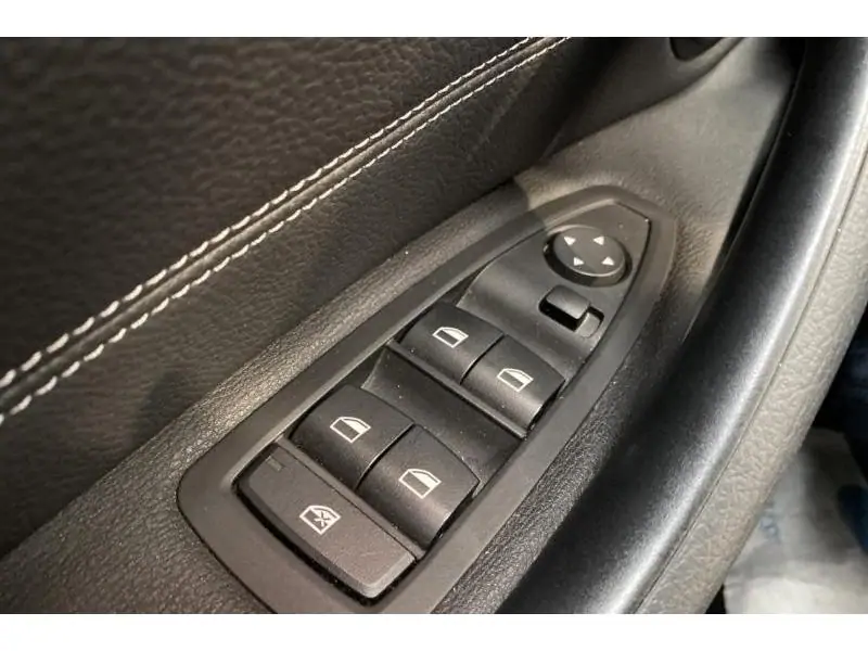 Occasion BMW Serie X X1 sDrive18i ORANGE 17