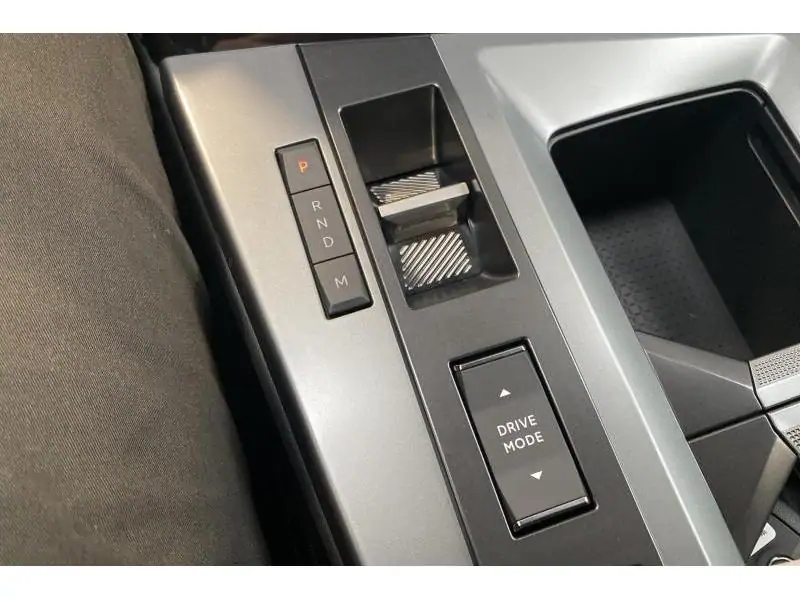 VEHICLE__CONDITION_SERVICE Opel Grandland GS BLACK 16