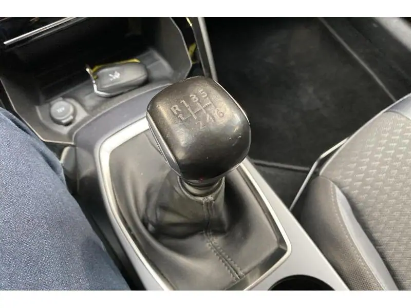 Occasion Peugeot 2008 II Allure BLACK 16