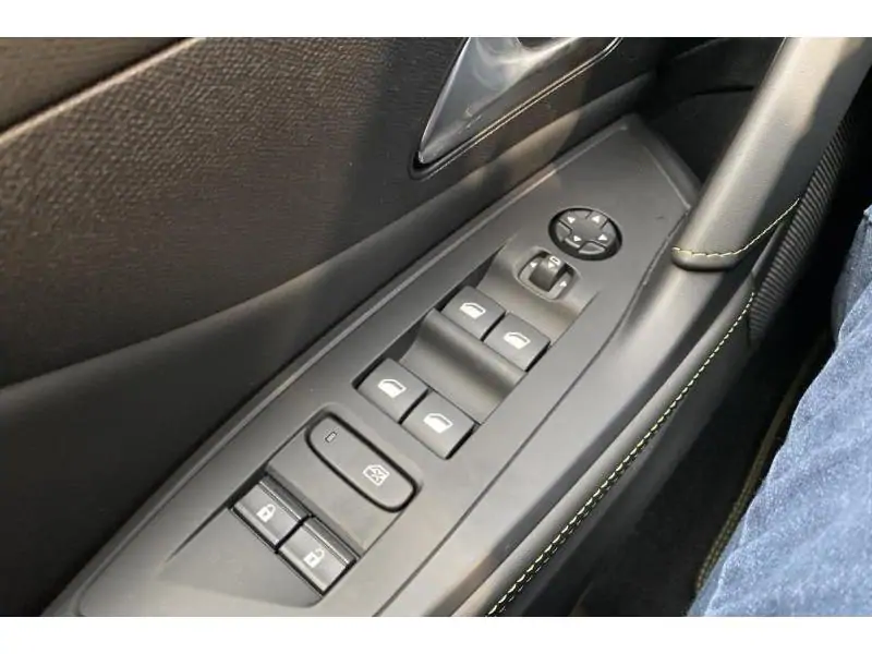 Occasion Peugeot 308 GT - NEW MODEL - HYBRID GREY 17