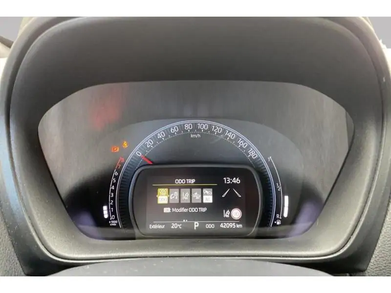 Occasion Toyota Aygo X PLAY GREY 29