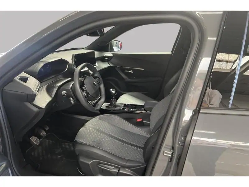 Occasion Peugeot 2008 SUV 1.2 MANUAL GREY 10