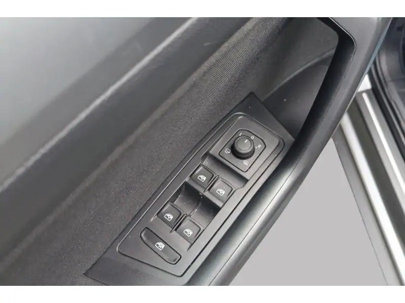 Occasion Volkswagen T-Roc Life GREY 17
