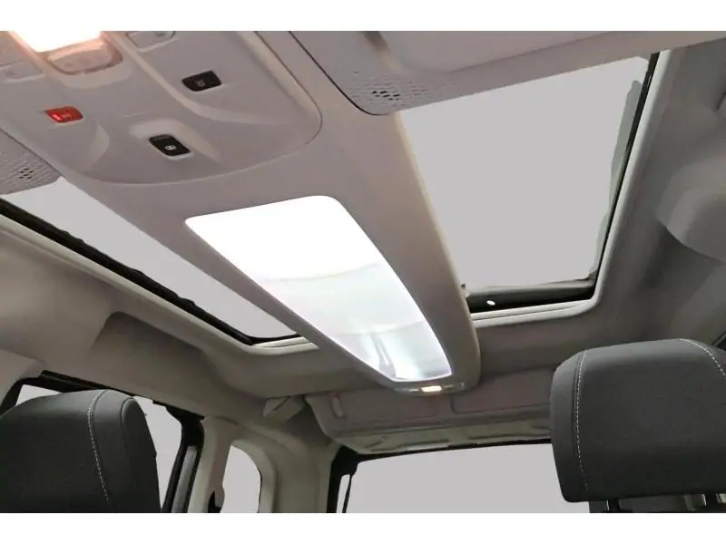 Démo Fiat Doblo Small 1.2 110 S&S MT 5pl BLACK 21