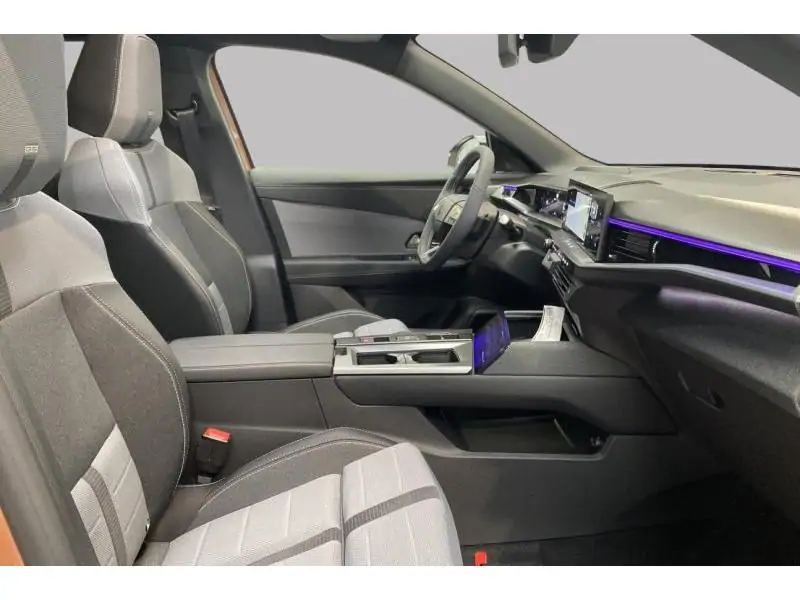 VEHICLE__CONDITION_SERVICE Opel Grandland GS BRONZE 8