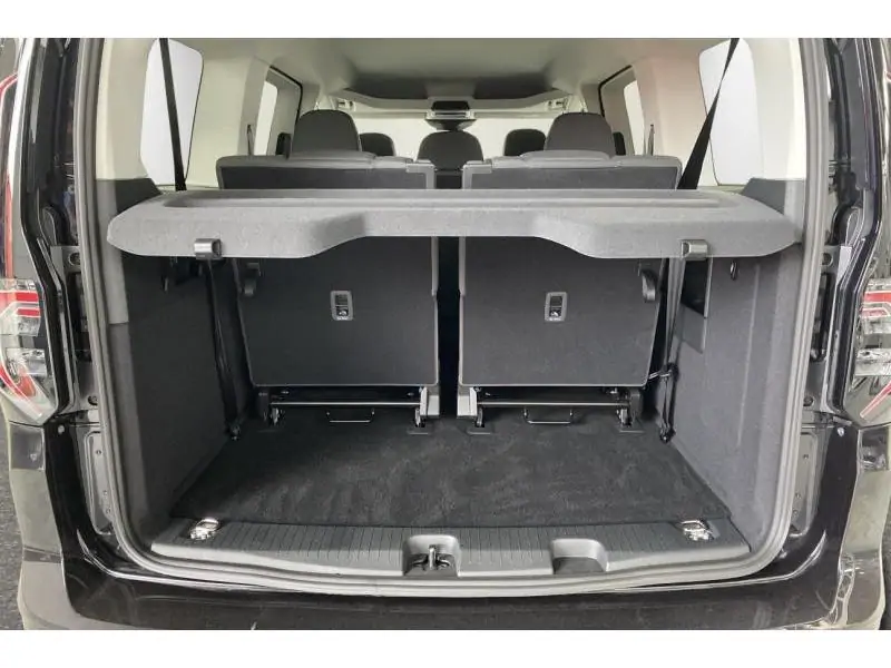Occasion Volkswagen Caddy V Maxi *7 seats* Camera BLACK 19