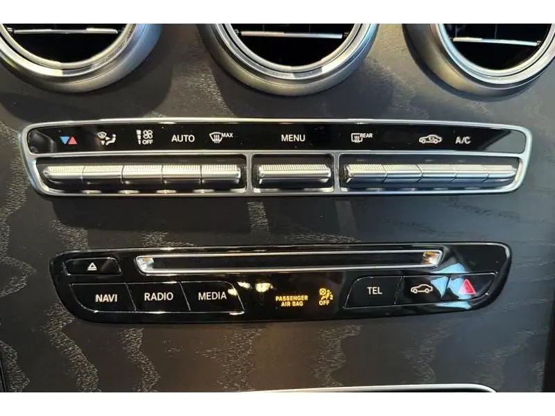 Occasion Mercedes-Benz C 180 AMG Line BLACK 15