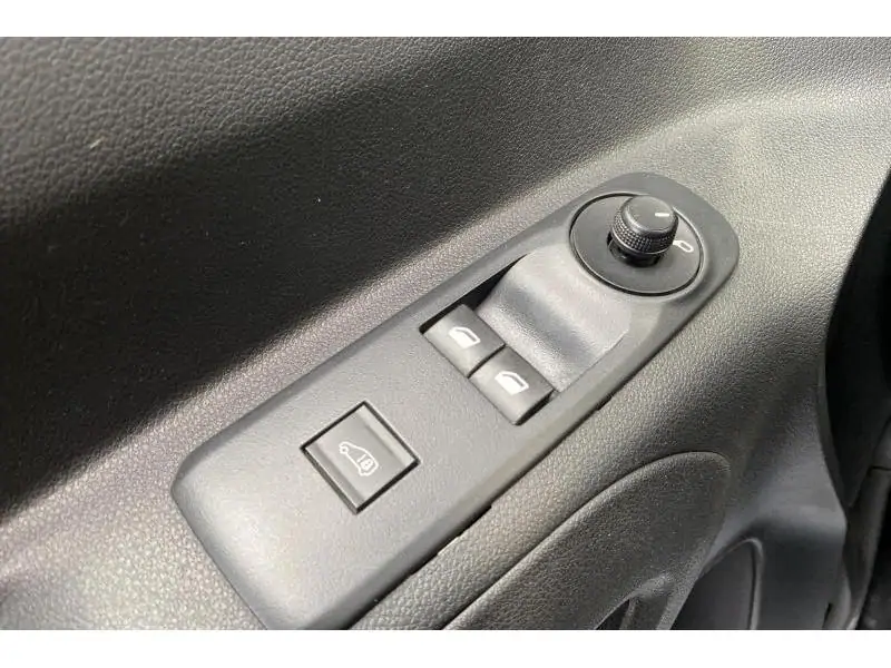Occasion Opel Combo CARGO 1.5 D BLACK 17