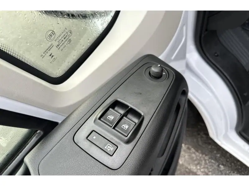 VEHICLE__CONDITION_SERVICE Peugeot Boxer 335 2.2 BlueHDi 140 SandS Man.6 WHITE 17
