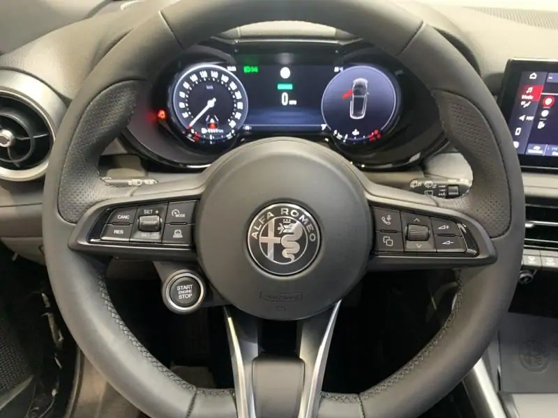 VEHICLE__CONDITION_SERVICE Alfa Romeo Tonale Sprint BLACK 13