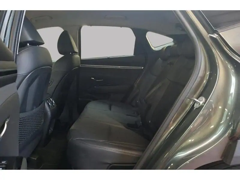 Occasion Hyundai Tucson 1.6 T-GDI HEV GREY 18